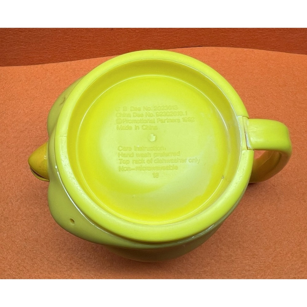 Vintage Tweety Bird Mug Plastic Coffee Cup Warner Bros Looney Tunes 1992 - Picture 5 of 7